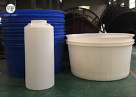 250 갤런 액체 급식 저장을 위한 플라스틱 물 저장 탱크의 둘레에 파란 색깔