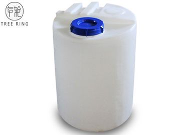 Roto는 지배할 수 있는 투약 펌프 및 Agitatiors Mc100를 가진 Pe Hdpe 화학 탱크를 주조했습니다