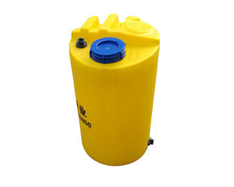 Roto는 지배할 수 있는 투약 펌프 및 Agitatiors Mc100를 가진 Pe Hdpe 화학 탱크를 주조했습니다